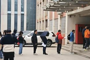 泰特：雷霆有很多优秀的球员 防守亚历山大要避免犯规